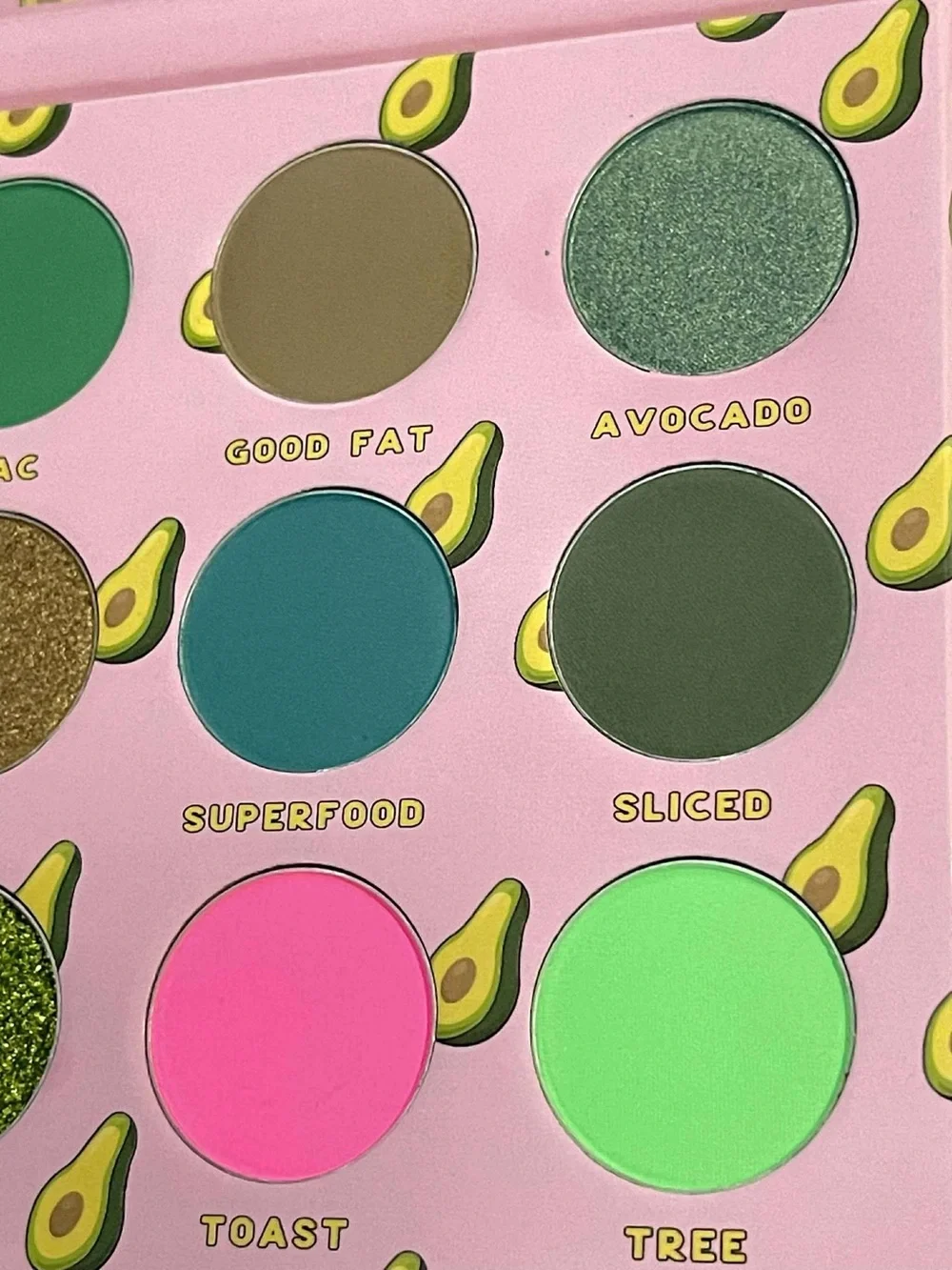 Peachy Queen Know Im Extra Avocado Eyeshadow Palette